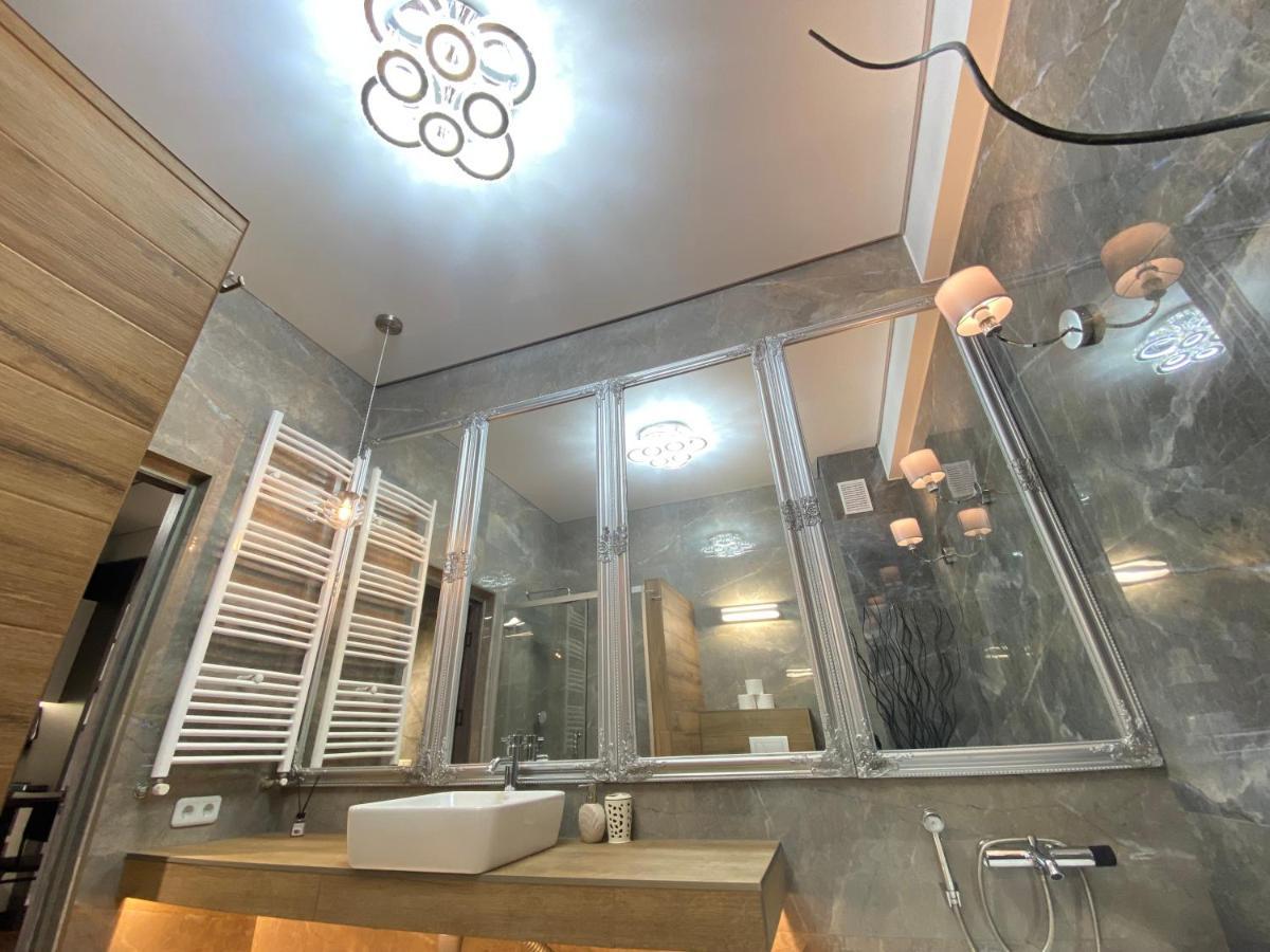 Rentnow Modern Lux Apartment In Centre Chisinau Eksteriør bilde