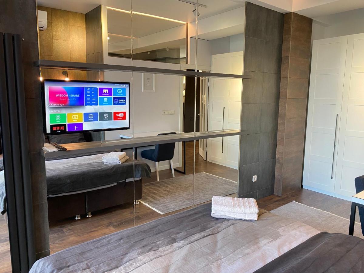 Rentnow Modern Lux Apartment In Centre Chisinau Eksteriør bilde