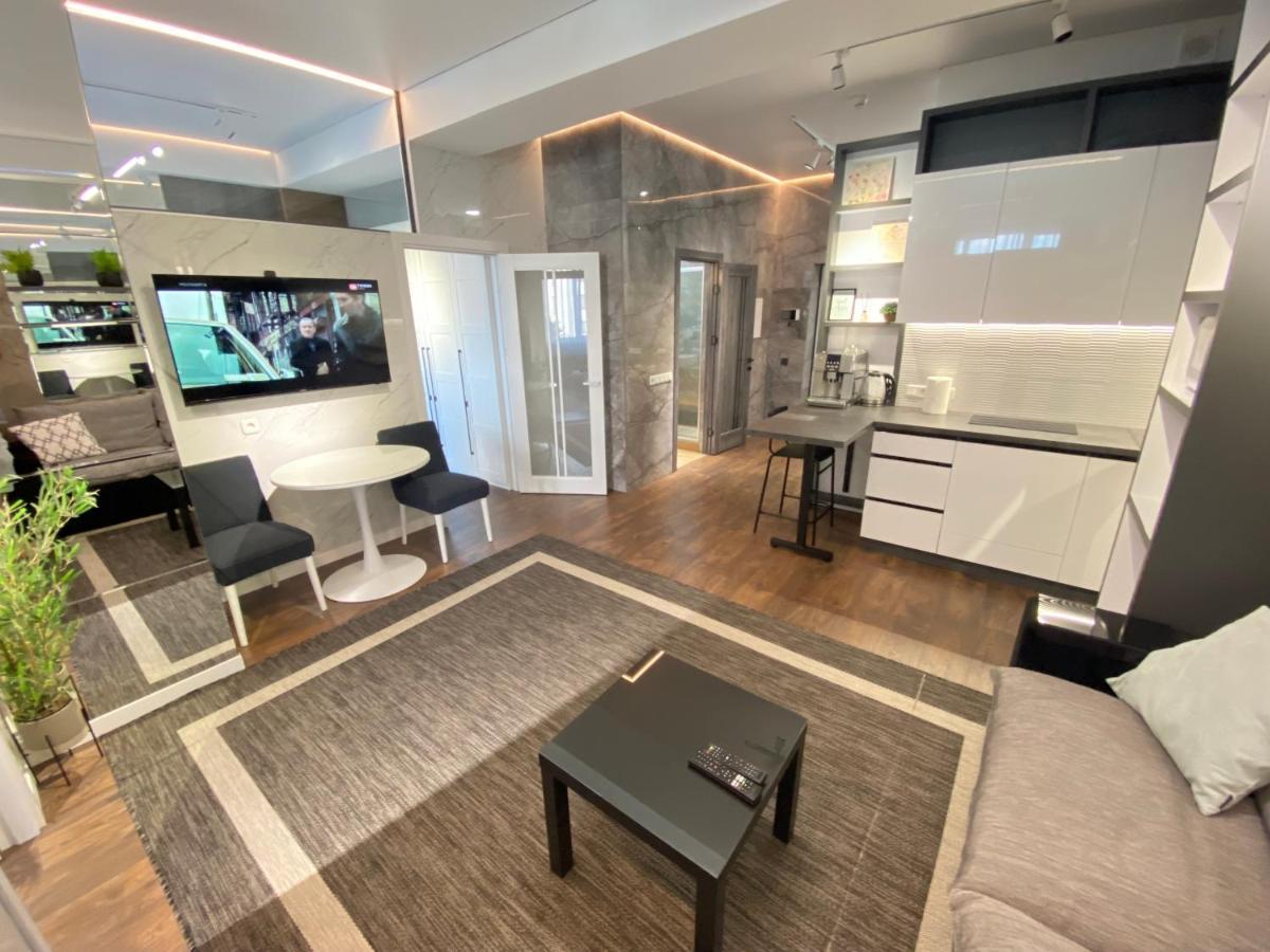 Rentnow Modern Lux Apartment In Centre Chisinau Eksteriør bilde