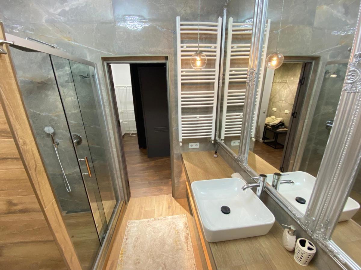 Rentnow Modern Lux Apartment In Centre Chisinau Eksteriør bilde