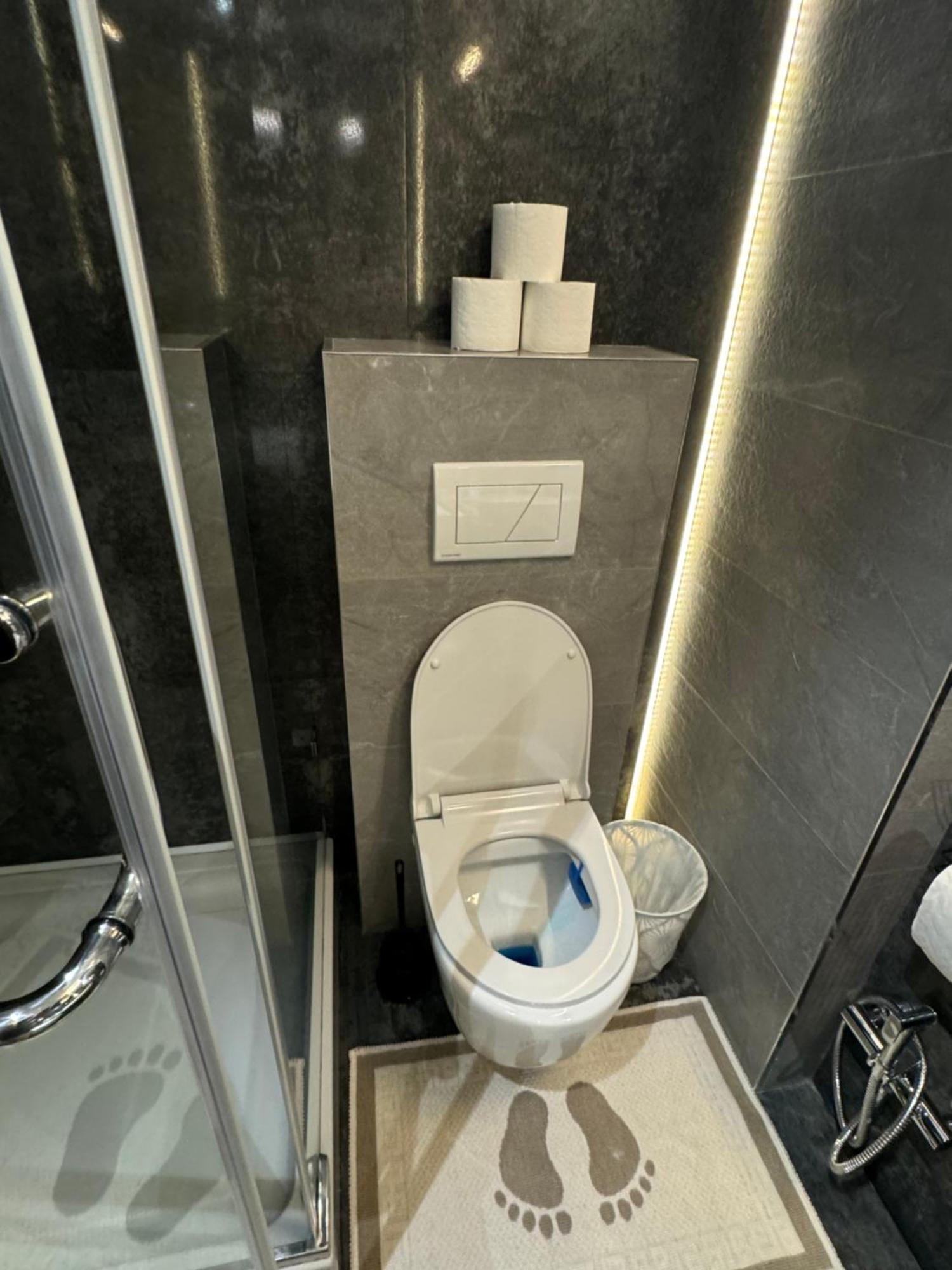 Rentnow Modern Lux Apartment In Centre Chisinau Eksteriør bilde