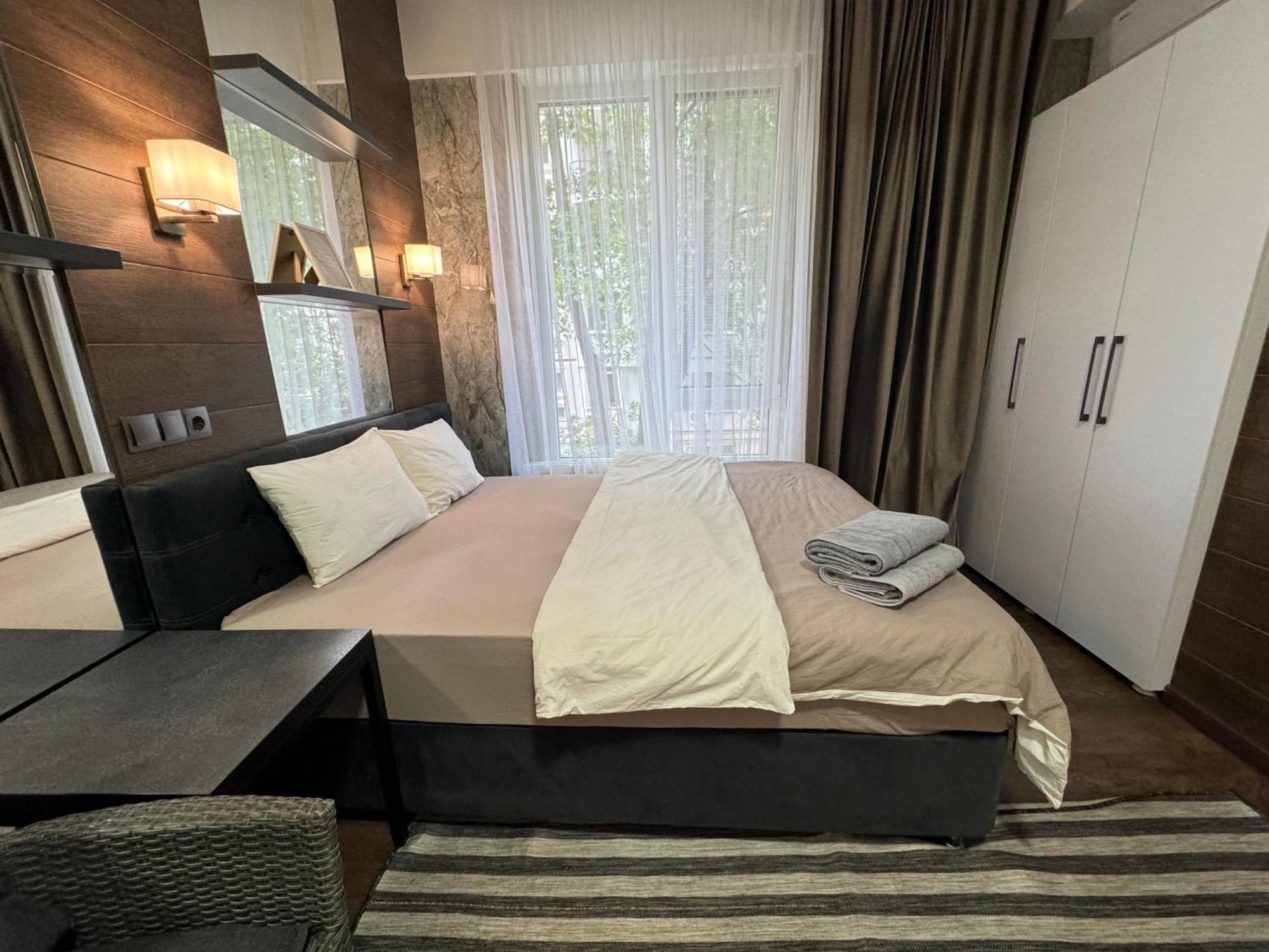 Rentnow Modern Lux Apartment In Centre Chisinau Eksteriør bilde